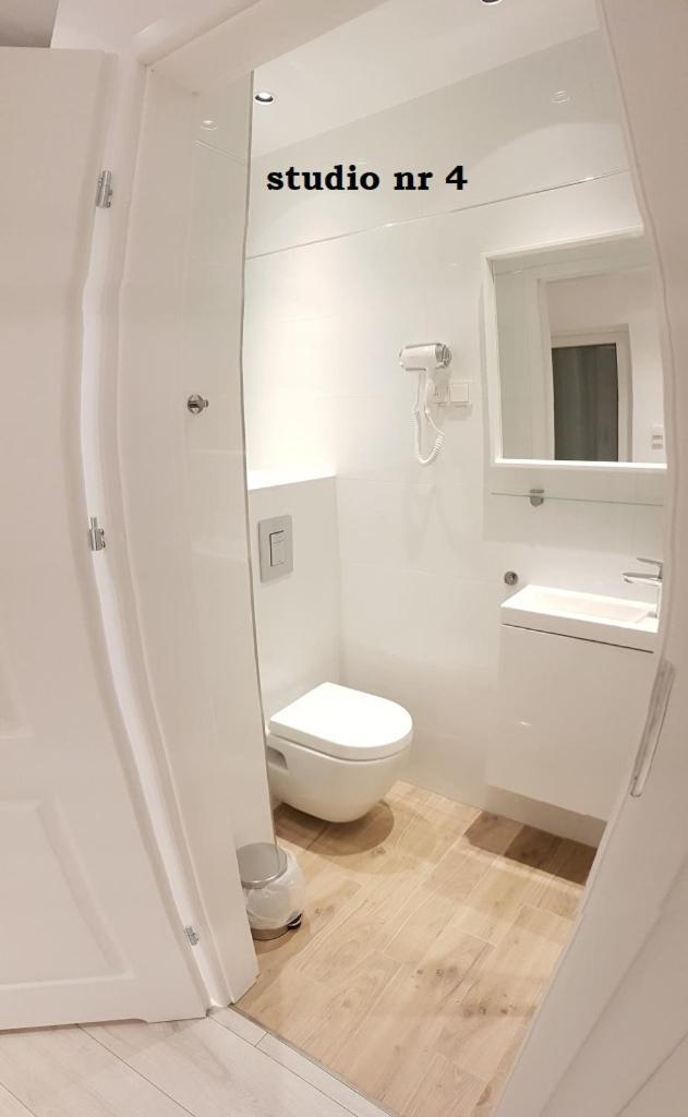 Studio Apartment Number 4